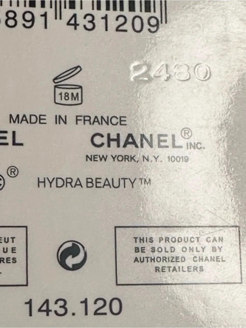 Chanel Hydra Beauty Nutrition Nourishing Lip Care — New in box